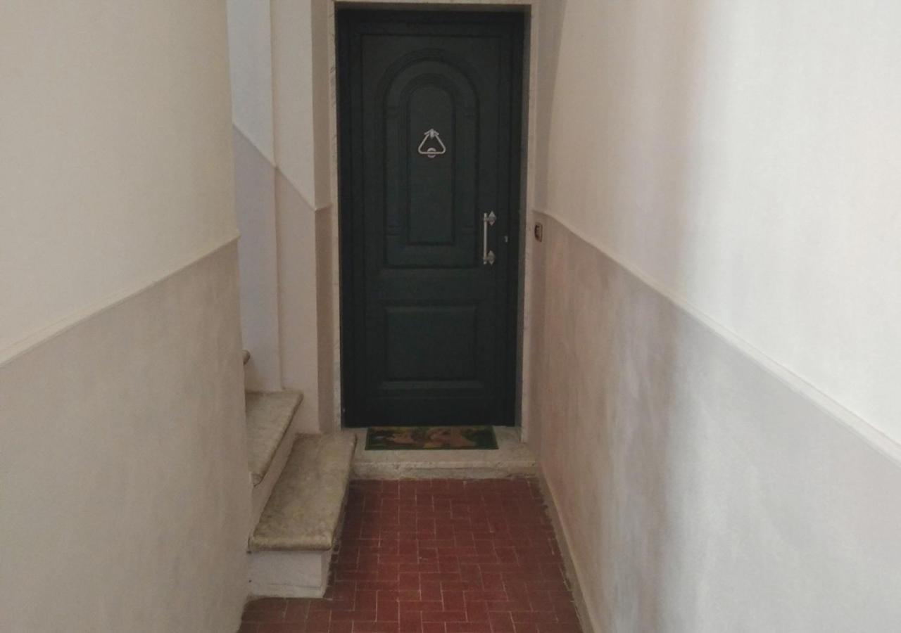 Casa Artisti Apartment Carrara Luaran gambar